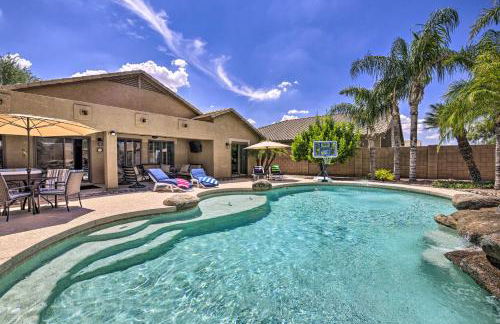 Pool, Hot Tub and Patio Mesa Oasis Desert Getaway - Photo 4