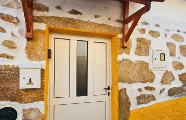 Charming House in Vila Nova de Foz Côa with Private Entrance - Foto 9
