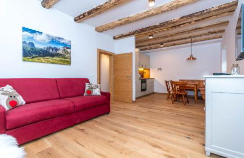 Ciesa dela Maestra - Foto 1