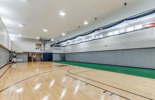 Luxe Long Lake Estate! Courts, Pool and Game Room - Foto 15