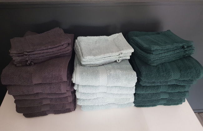 Group Home in Giethoorn With Waterside Terrace - Photo 18