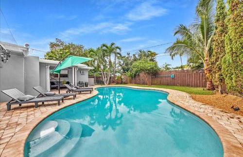 Sunny Days Getaway, 5BD Heated Pool Family Home! - Foto 2