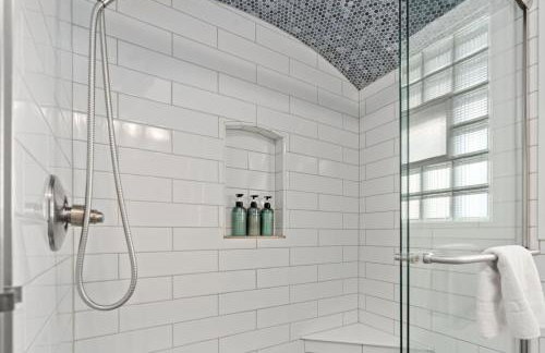 Historic Mountain Ave Bungalow - Walk Everywhere! - Foto 59