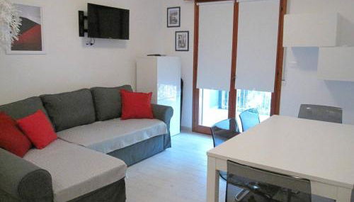 Stunning Flat Near the Beach - Photo 3