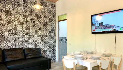 Charm Miró - Photo 4