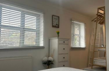 BROOK HOUSE 4a - Photo 32