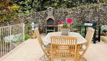 Gite - Vue imprenable - Pisicine - Vezac - Foto 3, Garden, Garden view