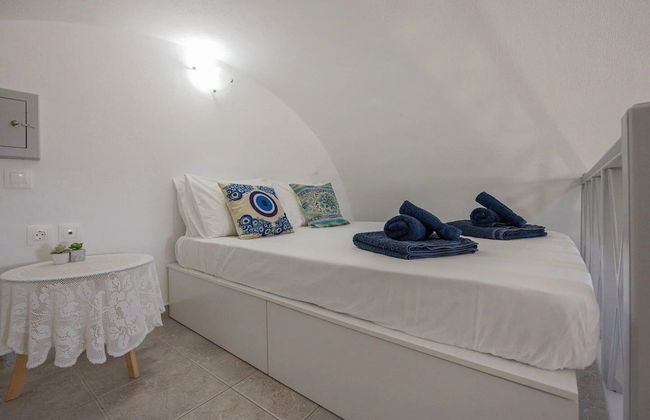 Panoramic Argyro's IO House with Jacuzzi - Foto 2