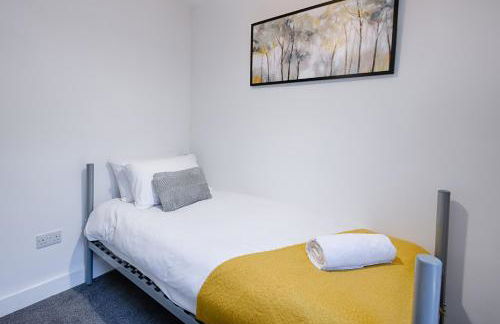 5 Bed - 2 Bath - Ideal for Work Crews - Foto 12