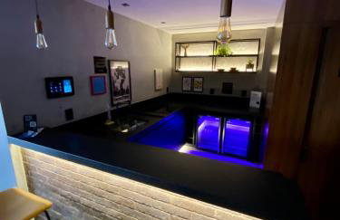 Flat confortável, a 200 metros da praia com estacionamento - Foto 28