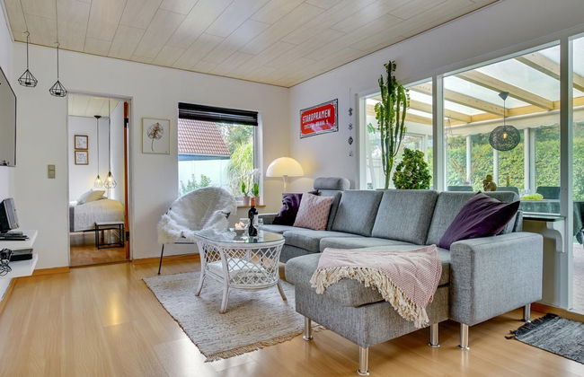 "Hattie" - 100m from the sea - Foto 18