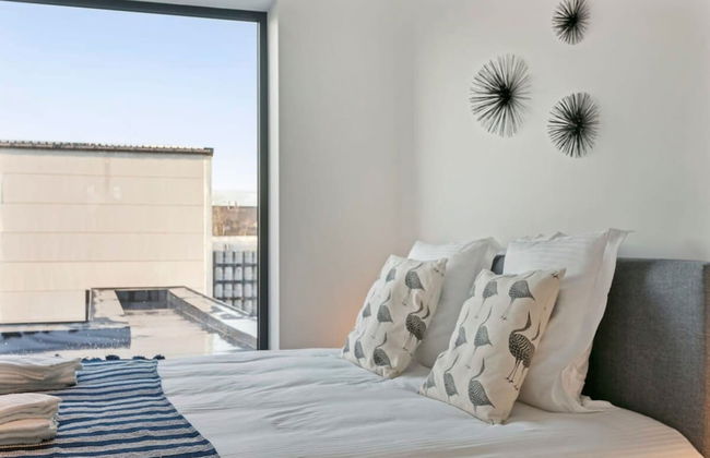 Spacious 3 Bedroom Apartment With Private Garage - Foto 35