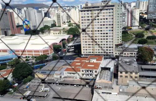 Duplex amplo no coração de BH Próx Mercado Central Ideal para grupos - Foto 9