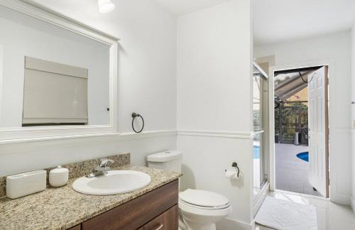 Three-Bedroom House - Best area-Heated Pool-Spa and Sauna Close to Beaches - Foto 43