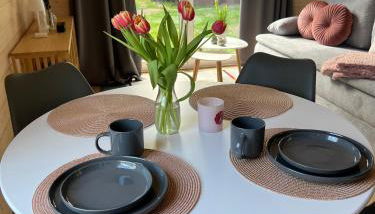 Tinyhouse Frida &ndash Stilvolle Auszeit am See Natur & Ruhe in Stuer Mecklenburgische Seenplatte - Foto 5