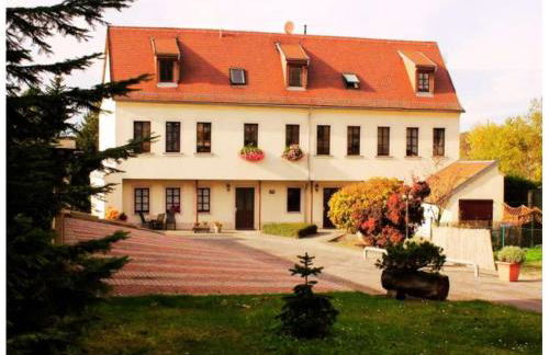 Schlossstrasse - Foto 1