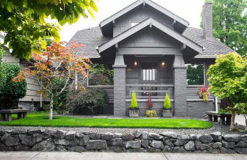 Updated Tacoma Home with Patio 3 Mi to Downtown - Foto 1