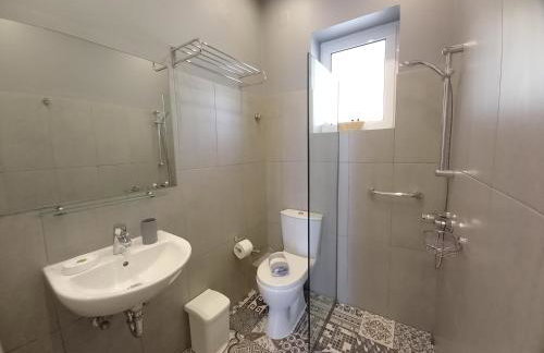 Stefanos Studios - Photo 34