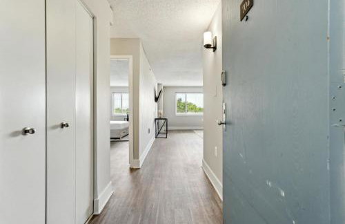 Legacy at Imperial Village 704 I 1 Bed 1 Bath - Foto 15