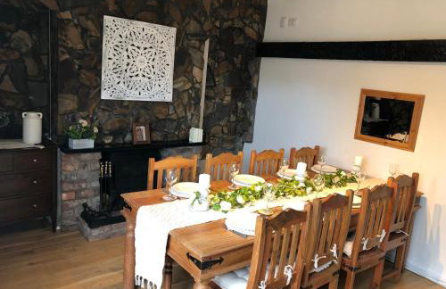 Cosy Rustic 3 bed cottage, great train links - Foto 2