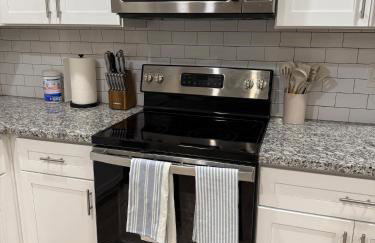 5 Min Walk to UCD Med Ctr - Stylish New Build Home - Foto 4