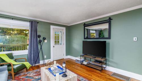 New River Gorge Cottage w Hot Tub, Fire Pit, Grill - Foto 4