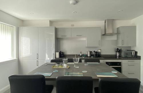 Beautiful Riverside Holiday Home - Foto 9