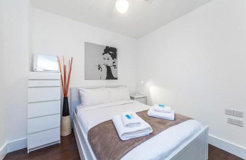 Chic Sun-Filled 1 BDR Apt with Private Terrace - Foto 2