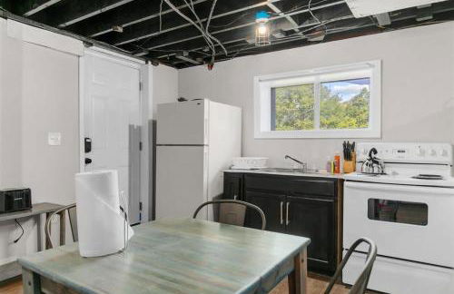 Broadmoor Bungalow - Both Units - Foto 32