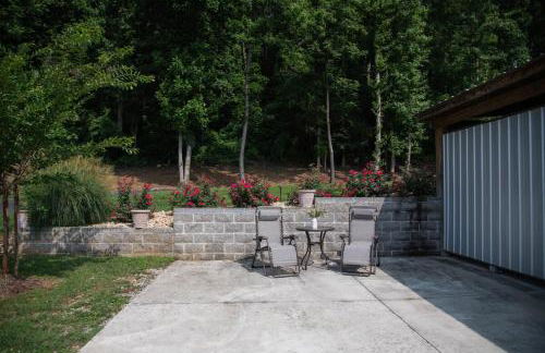 Southern Comfort Retreat with a private hot tub - Foto 54