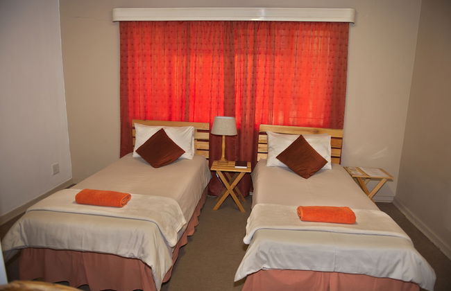 Near2Numbi - Foto 45