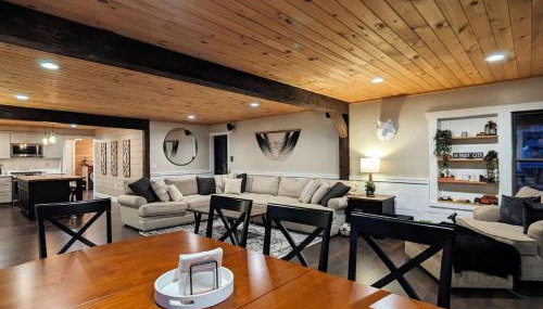 Modern Lakefront Retreat Near Brooklyn and Jackson Michigan - Photo 4