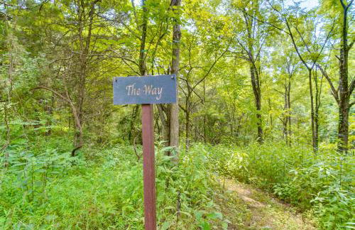 Modern Eckerty Home with Deck on Patoka Lake! - Foto 29