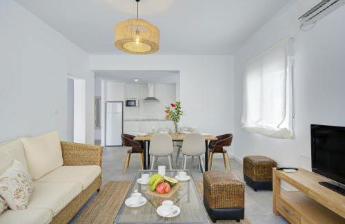 Comeback HOTEL CALIFORNIA - Foto 2