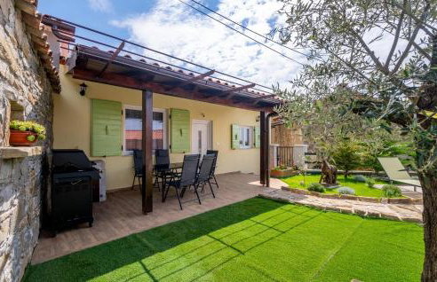 Beautiful Home In Lupoglav - Foto 2