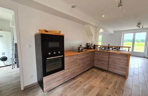 Maison tranquille avec jardin, proche Châteauroux, 4 ch., 3 sdb, terrasse, barbecue, parking - FR-1-591-358 - Photo 6