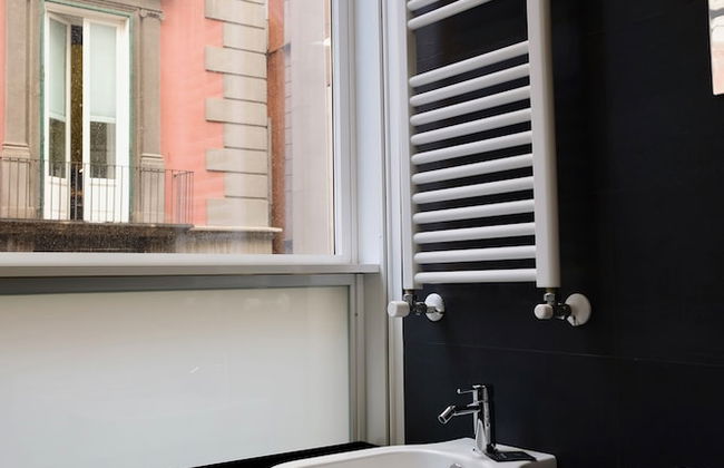 The Boutique Napoli Suite - Photo 95