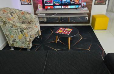 Apartamento centralizado à poucas quadras do mar. - Foto 12