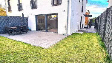 Modernes Neubauhaus ca 200 qm Nähe vom Flughafen - Foto 2