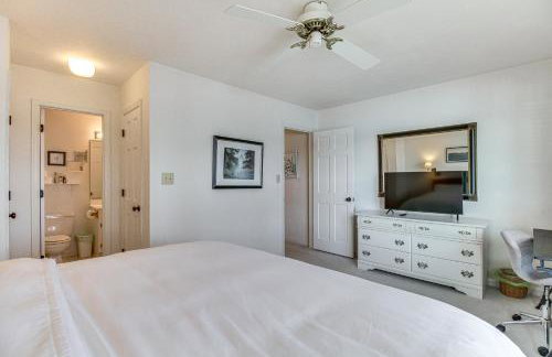 Lakefront Moneta Home with Community Dock! - Foto 12