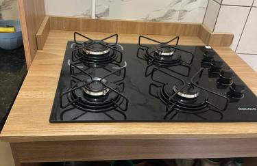 Apartamento 2 quartos, 5 pessoas, garagem, portaria e Wi-Fi - Foto 11