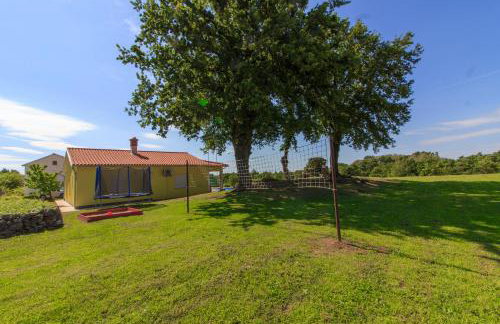 Cozy villa Paradiso with pool immersed in the greenery - Foto 5