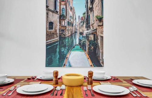 Stylish And Roomy Full House Dtwn - Photo 78