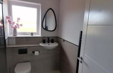 Entire Spacious 3-Bed Family Home, City Centre, Free Parking, Garden - Foto 37