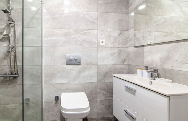 Sleek House With a Lovely Terrace in Besiktas - Foto 19