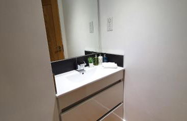 Northampton 2 Bedroom Town Centre Apartment close to University, Hospitals, Brackmills - Foto 4