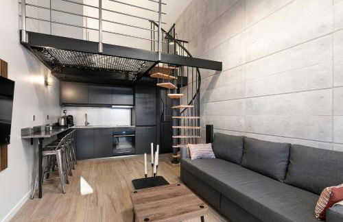 Loft Industriel avec Terrasse et Filet Suspendu à Nice Cimiez - Foto 27