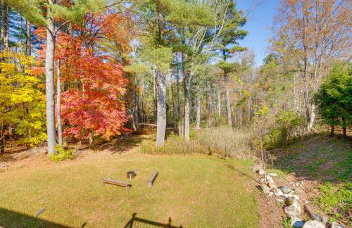 1 Mi to Dtwn Cottage with Large Yard in Stockbridge - Foto 23