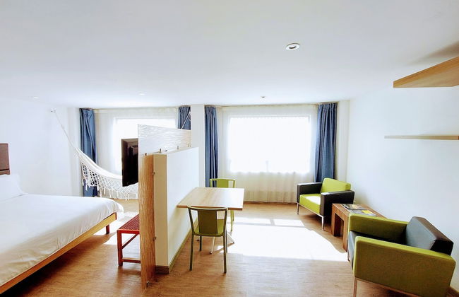 Viaggio Teleport Suites - Photo 36