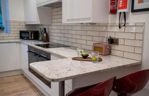 2 Claremont - Photo 36